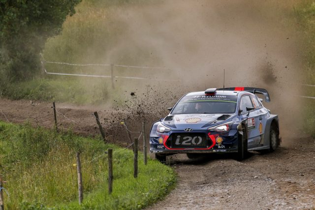 Neuville wins Rally Poland