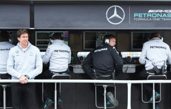 Formula 1 agrees to lift controversial radio ban