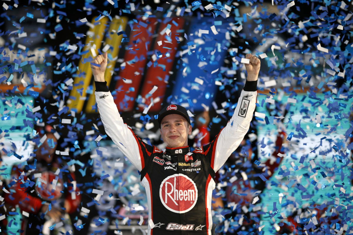 Bell wins at Homestead to punch Championship 4 ticket
