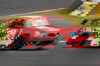 Holden enters Aussie Racing Cars with Cruze