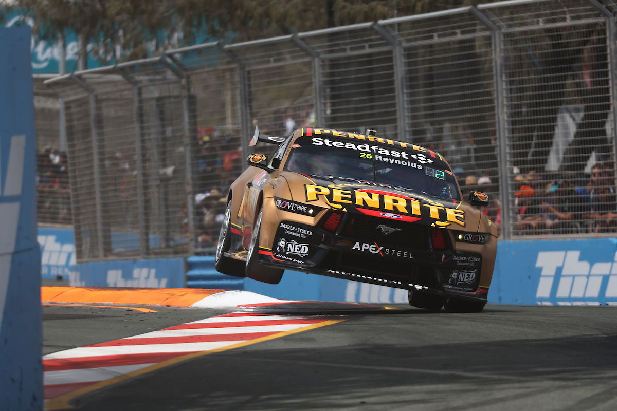 Reynolds beats Kostecki in Gold Coast 500 thriller