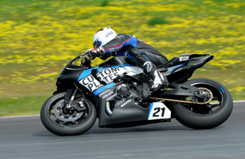 Double champion Waters returns to ASBK