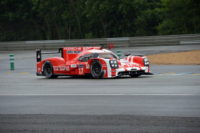 Porsche aces wet Le Mans test sessions