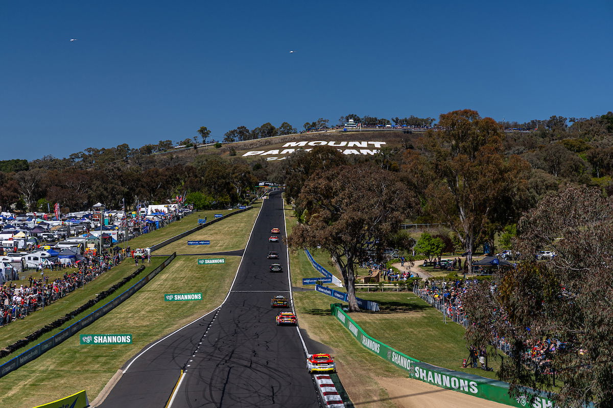 Supercars confirms 10-day Bathurst SuperFest as 2024 season-opener