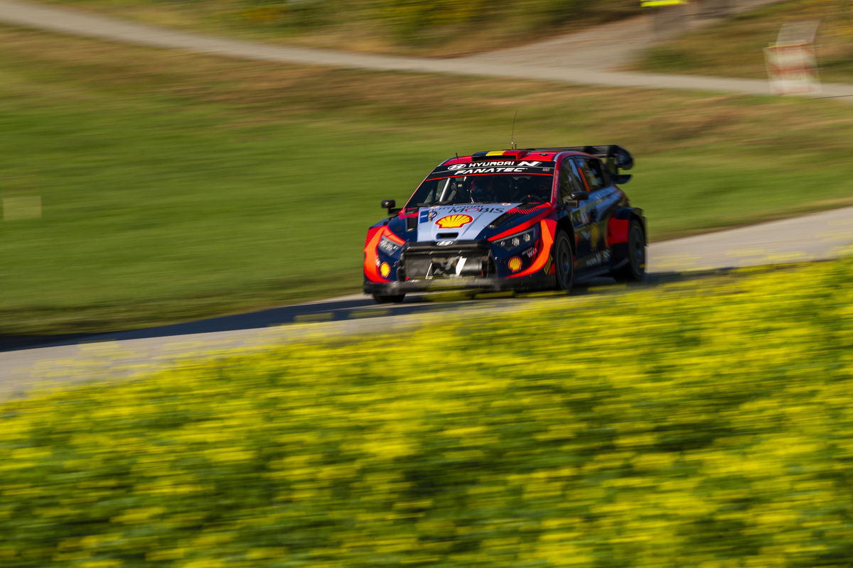 Neuville on top as all-new Central European Rally begins