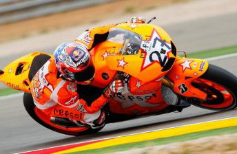 Casey Stoner dominates MotoGP in Aragon