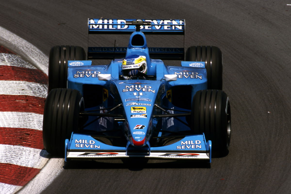 V10 F1 car to scream around Adelaide