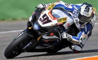 Leon Haslem extends World Superbike title lead