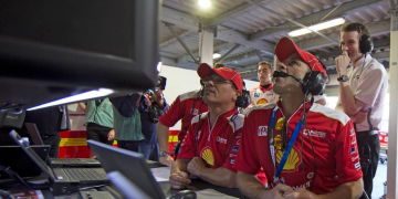 Phil Keed (right) pic: Shell V-Power Racing Facebook|