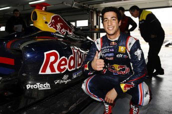Ricciardo leads Formula Renault Series