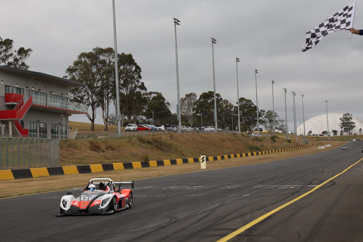 Gardner secures Radical Cup while thrillers in Excels