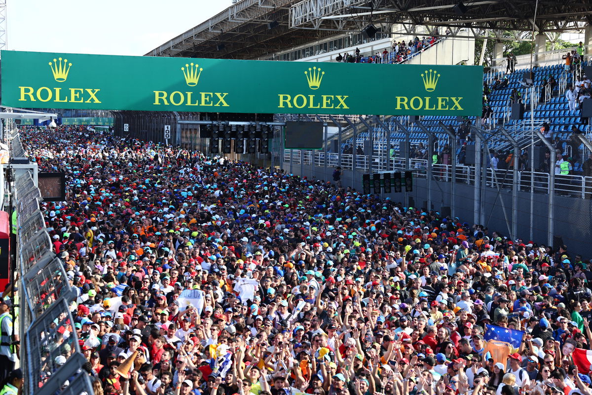 Sao Paulo GP organisers in breach of International Sporting Code after track invasion