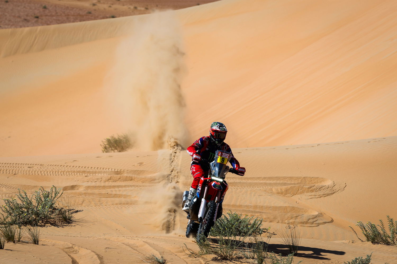 Brabec clings to Dakar lead as Price slips further away