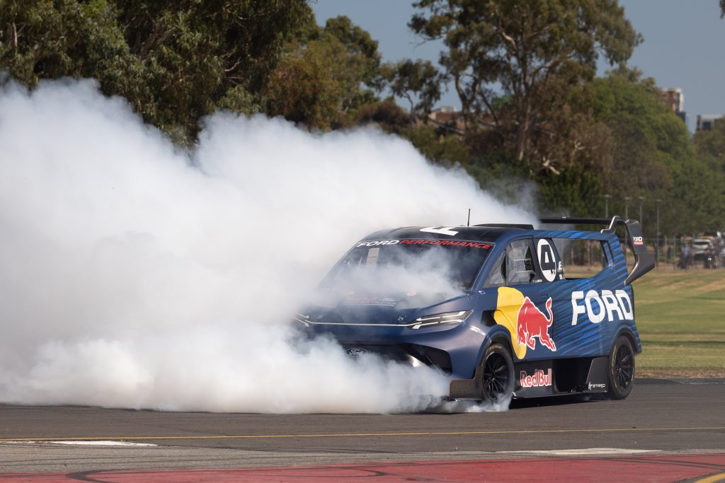 The spectacular Ford SuperVan. Image: Adelaide Motorsport Festival