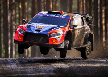 Thierry Neuville flies through the air during Rally Finland.