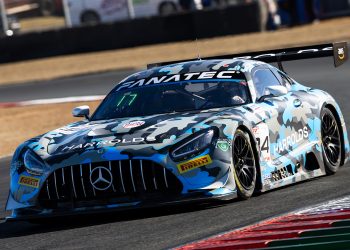 The Volante Rosso-run Harrolds Motorsport Mercedes-AMG GT3. Image: Daniel Kalisz