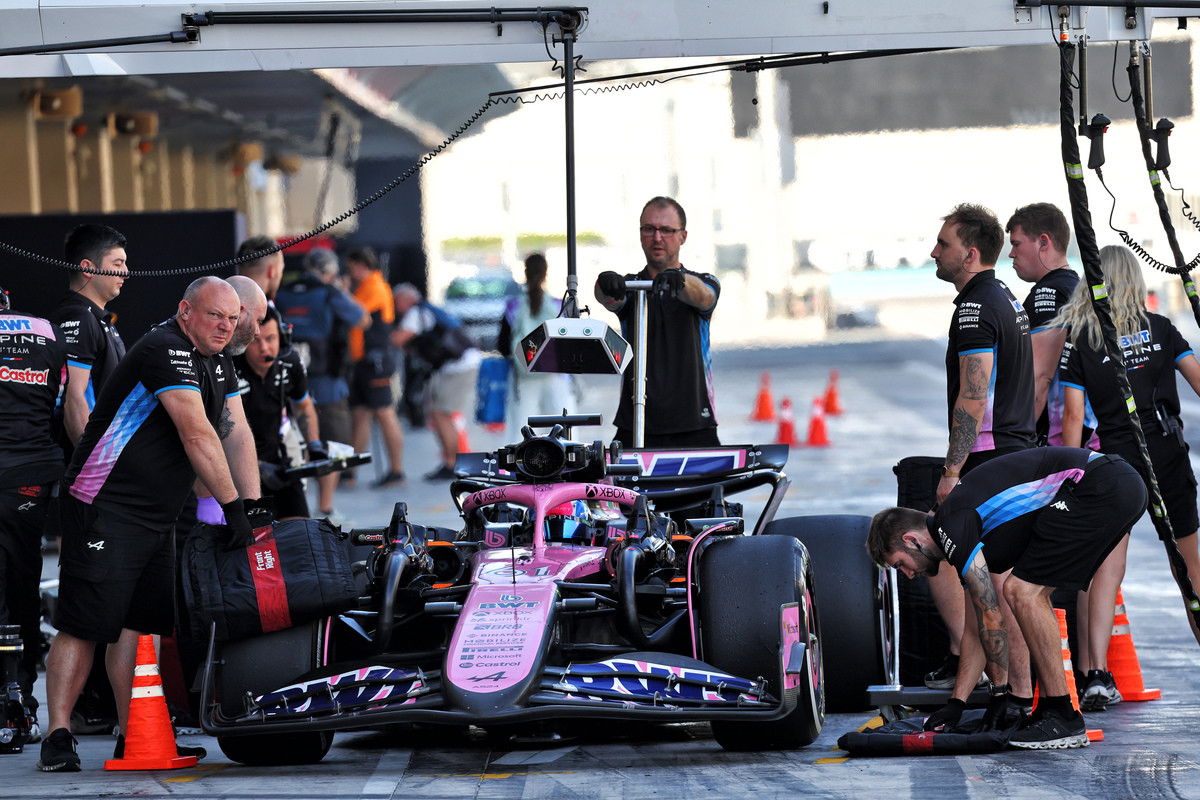The 2025 F1 season will hit the track for the first time in Bahrain next week with three days of testing. Image: XPB Images