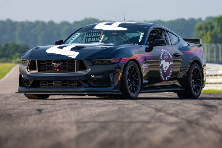 The Ford Mustang Dark Horse R.