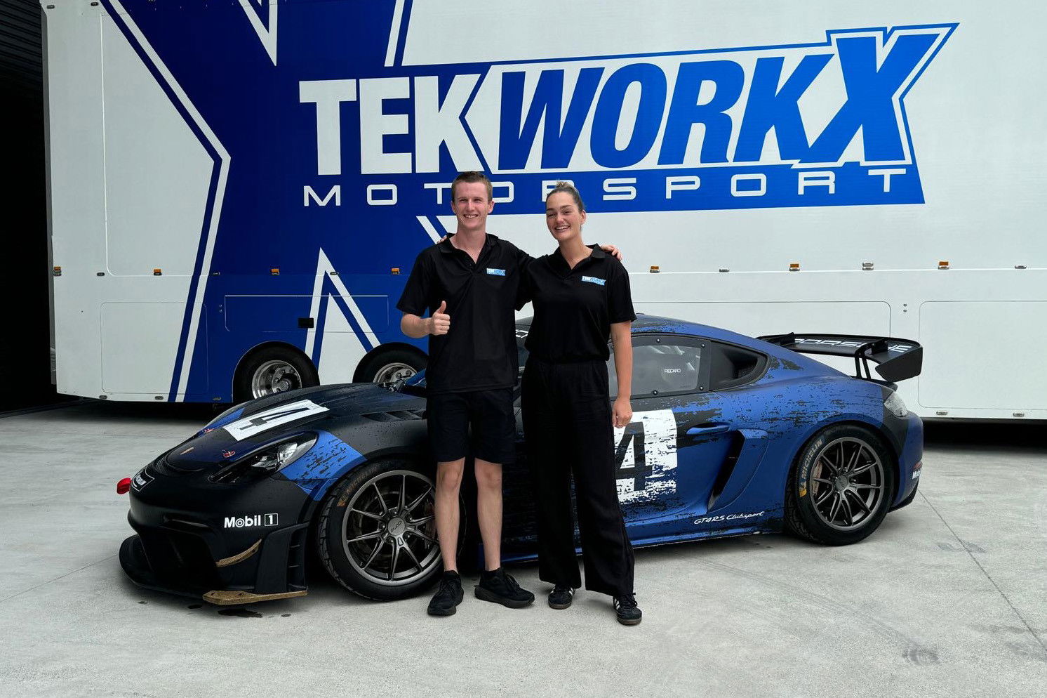 Morris to race Porsche with Woods in GT4