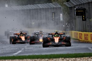 Piastri hopes dashed as Norris wins Australian GP