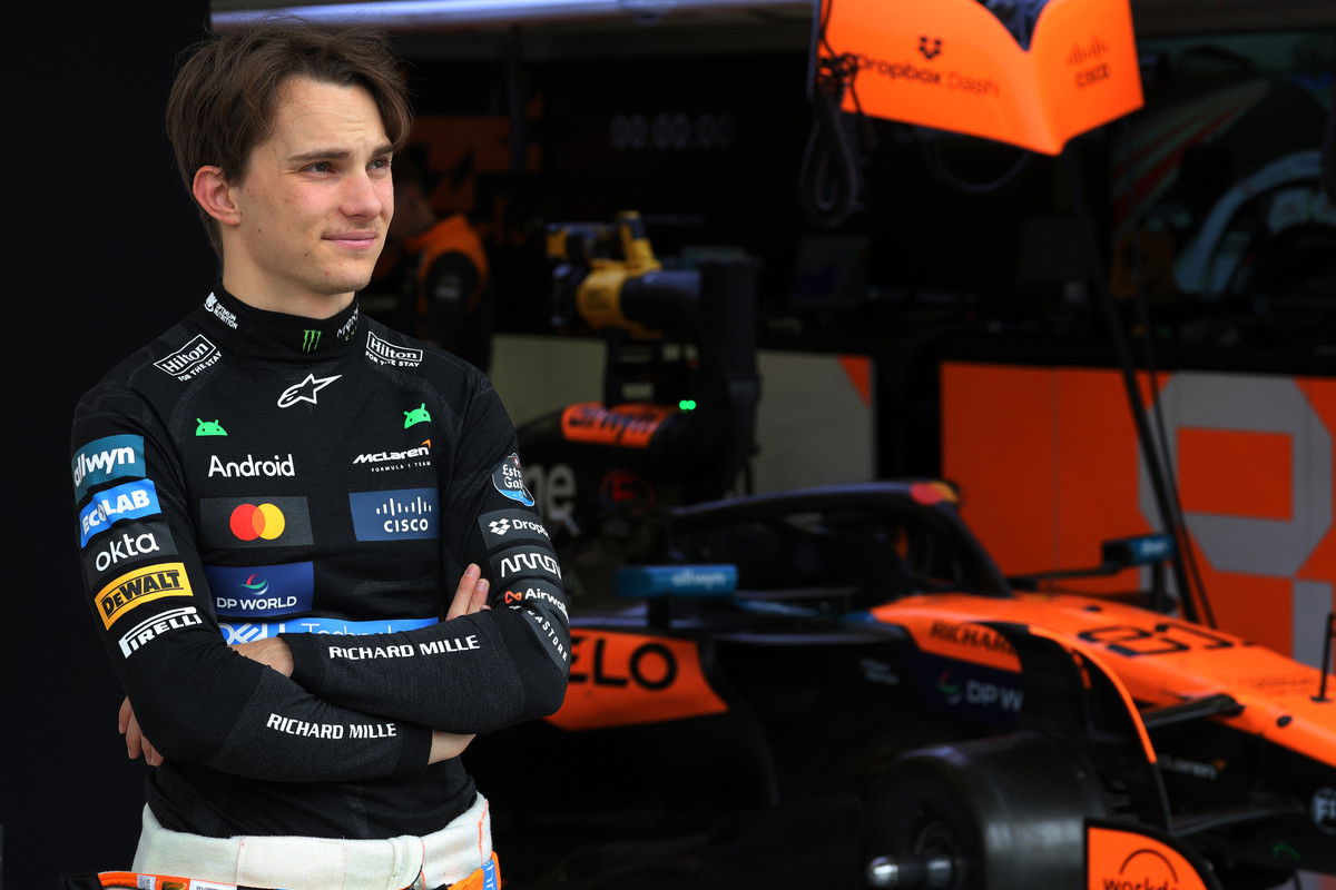 Piastri lands multi-year McLaren contract extension