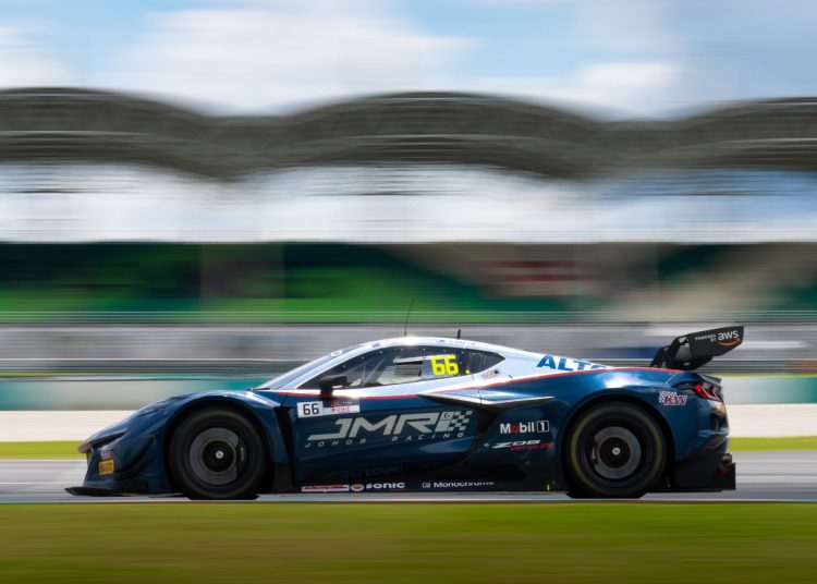Johor Motorsports Racing won Race 2 of GT World Challenge Asia at Sepang.