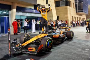 Oscar Piastri overcame a "diabolical" opening practice session at the Bahrain Grand Prix to dominate Sunday's race. Image: XPB Images.
