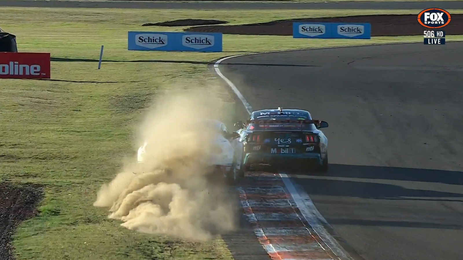 Kostecki frustrated after bruising Mostert battle