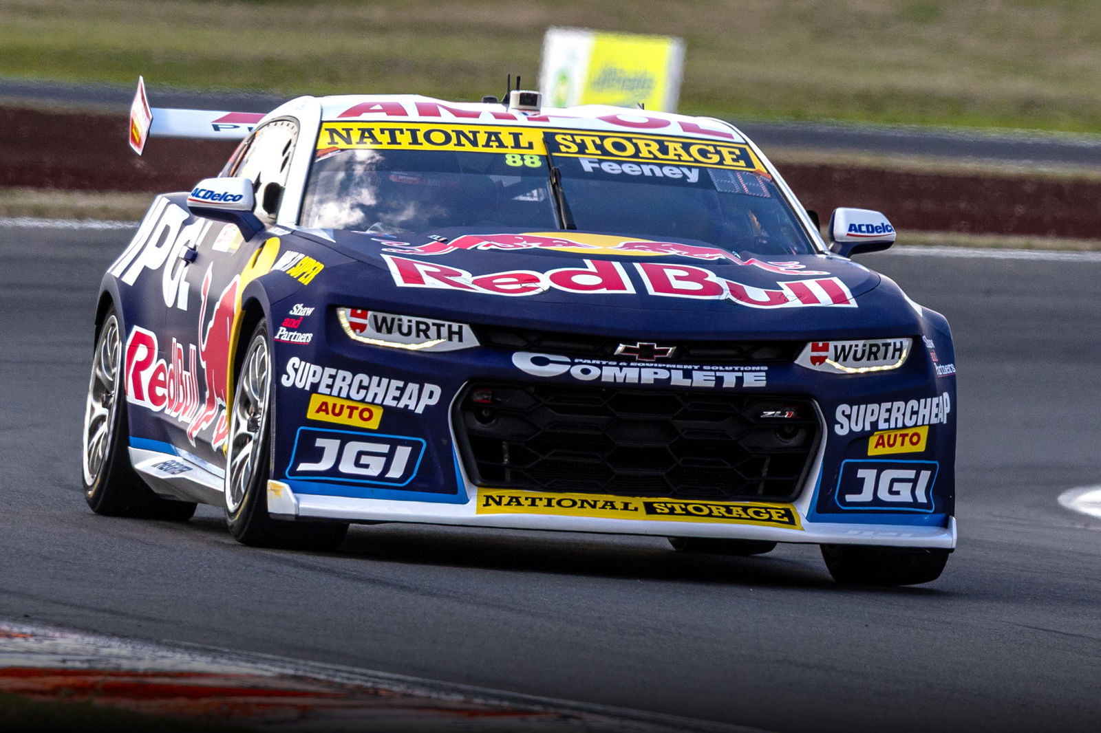 Feeney explains Triple Eight’s early Taupo troubles
