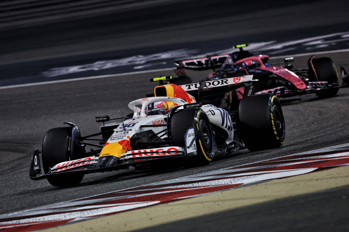 Lawson battles through ‘absolute disaster’ Bahrain practice