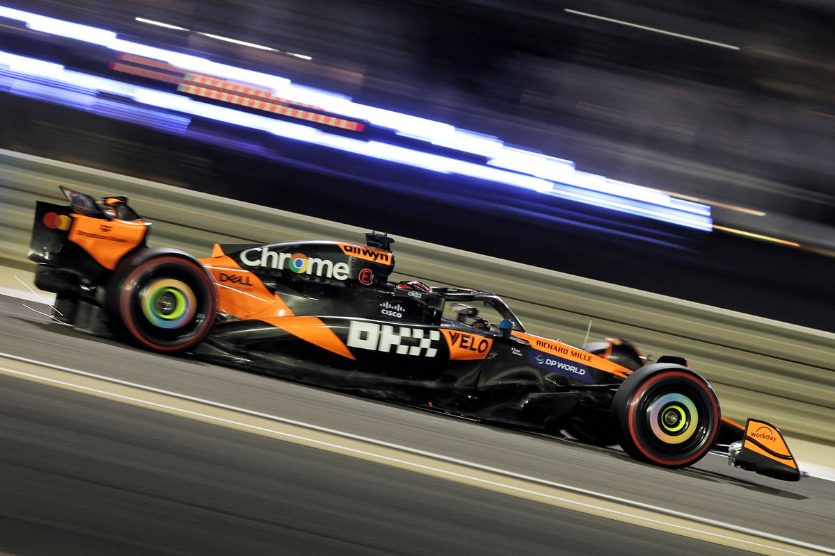 Piastri on pole in controversial Bahrain GP qualifying