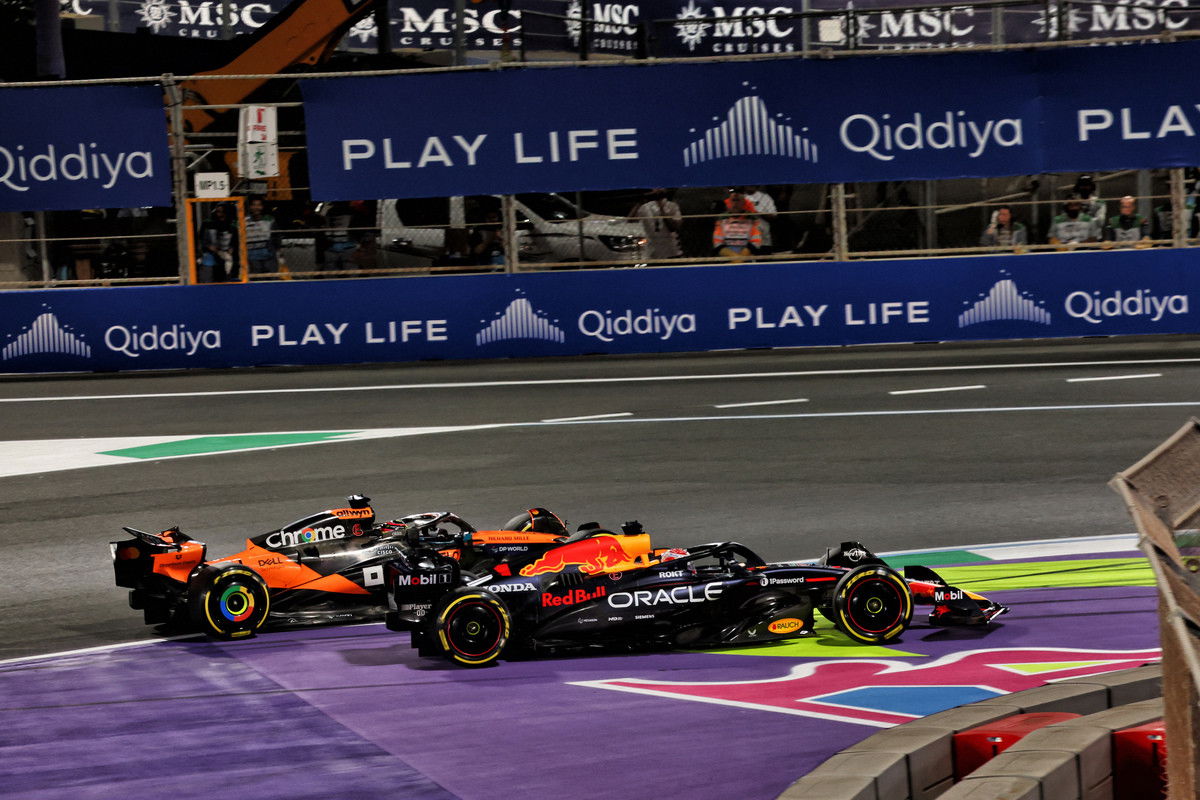 Piastri out-muscles Verstappen to win Saudi Arabian GP