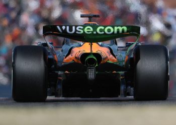 Oscar Piastri believes McLaren will be a force to be reckoned with throughout the 2025 season. Image: XPB Images.