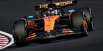 Oscar Piastri is looking to tame his “tricky” McLaren heading into Qualifying for tomorrow’s Formula 1 Japanese Grand Prix. Image: XPB Images.
