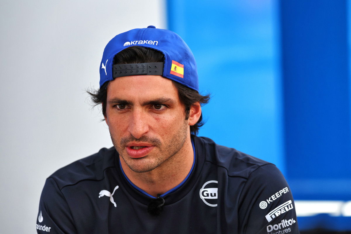 Carlos Sainz speaks out after $18,000 fine: ‘S*** happens’