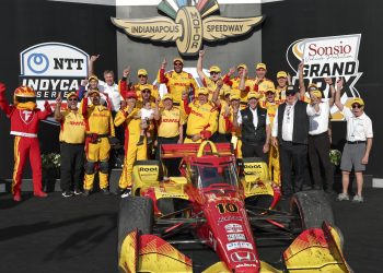 Alex Palou and team celebrate victory. Image: Supplied