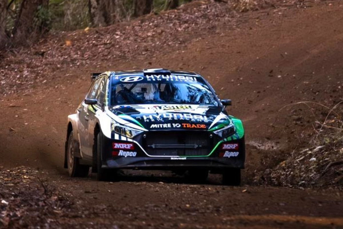 Paddon and Kennard win Forest Rally first heat