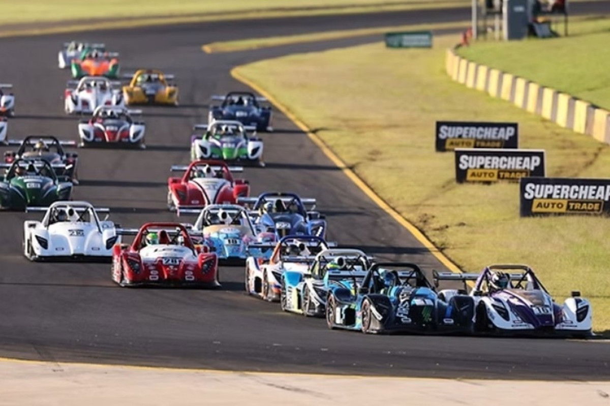 Radicals, Porsches and Ferraris on SRO Shannons SpeedSeries