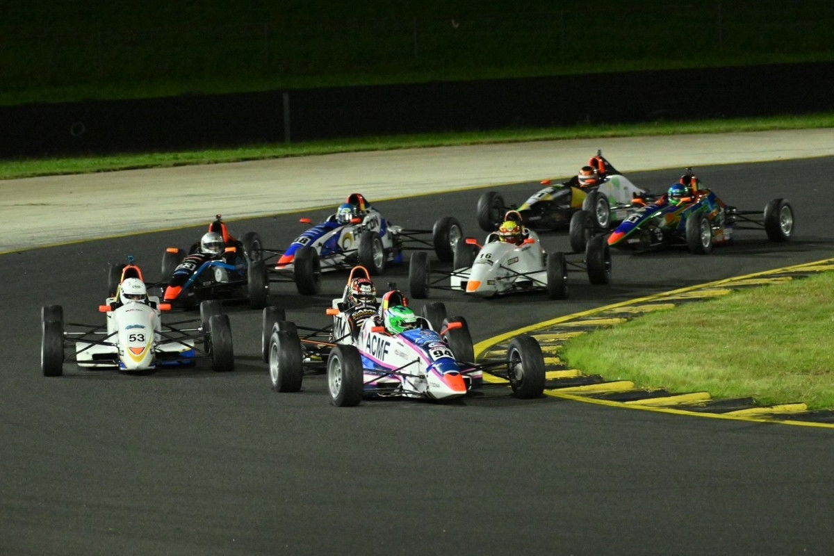 Big support cast at Hi-Tec Oils Super Series second round