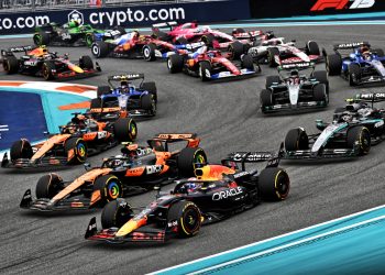 The start of the 2025 Formula 1 Miami Grand Prix. Image: Price/XPB Images