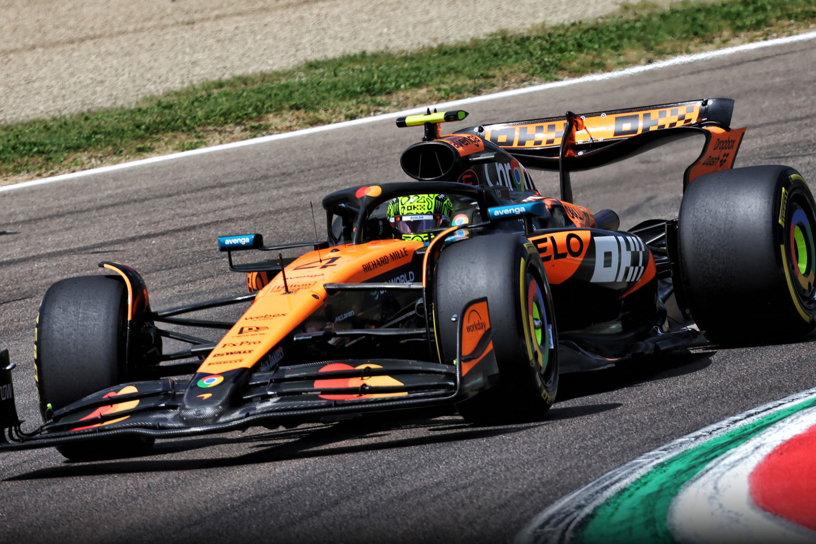 Norris pips Piastri in clumsy third Imola practice