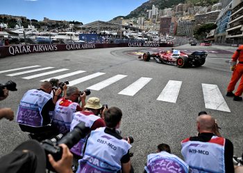 Lewis Hamilton was ninth fastest in FP1. Image: XPB Images