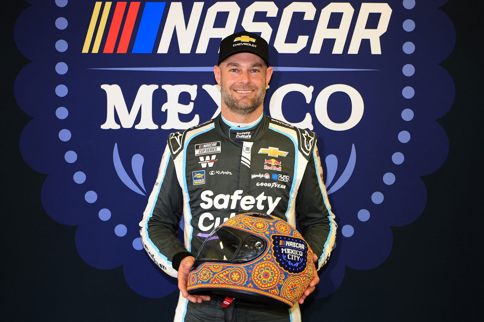 ‘Weird’ discovery helps van Gisbergen end pole drought