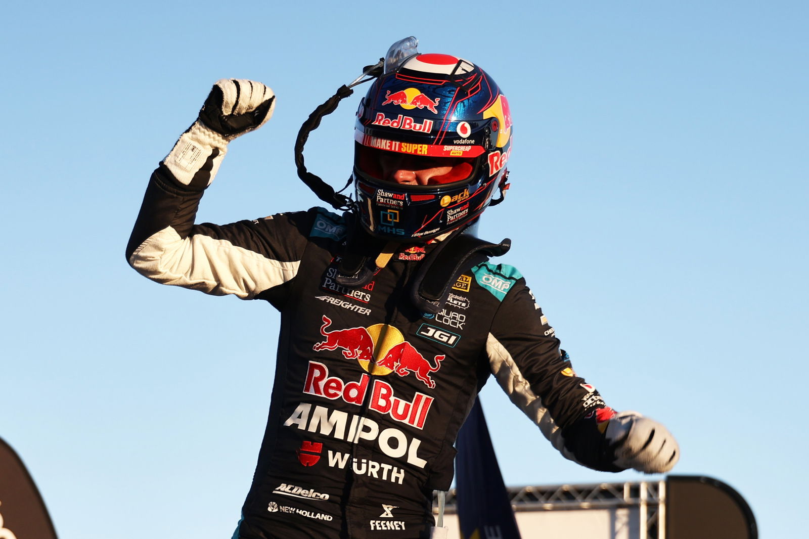 Feeney wins Perth finale, Courtney scores shock podium
