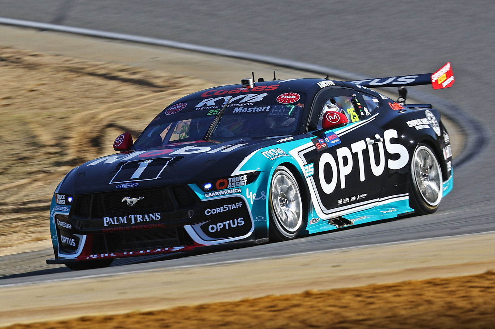 ‘Thanks to the trolls’: Mostert rebounds with Perth Race 1 pole