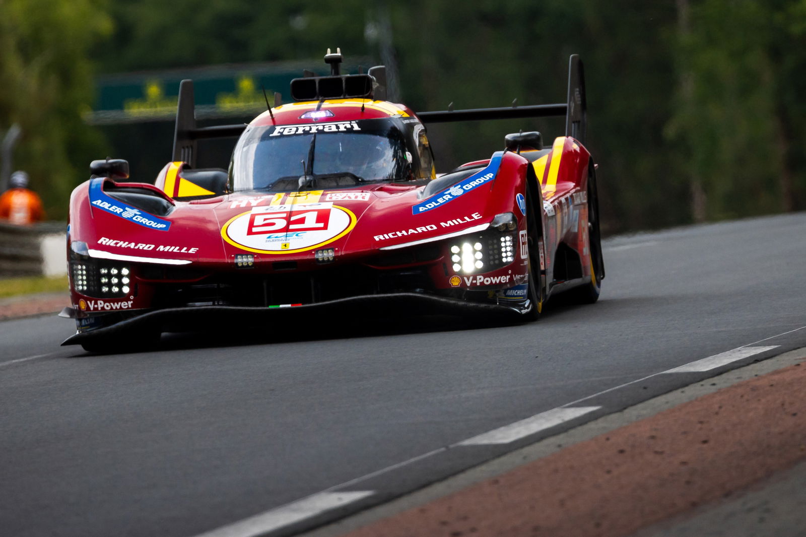 Ferrari warring over which car leads at Le Mans