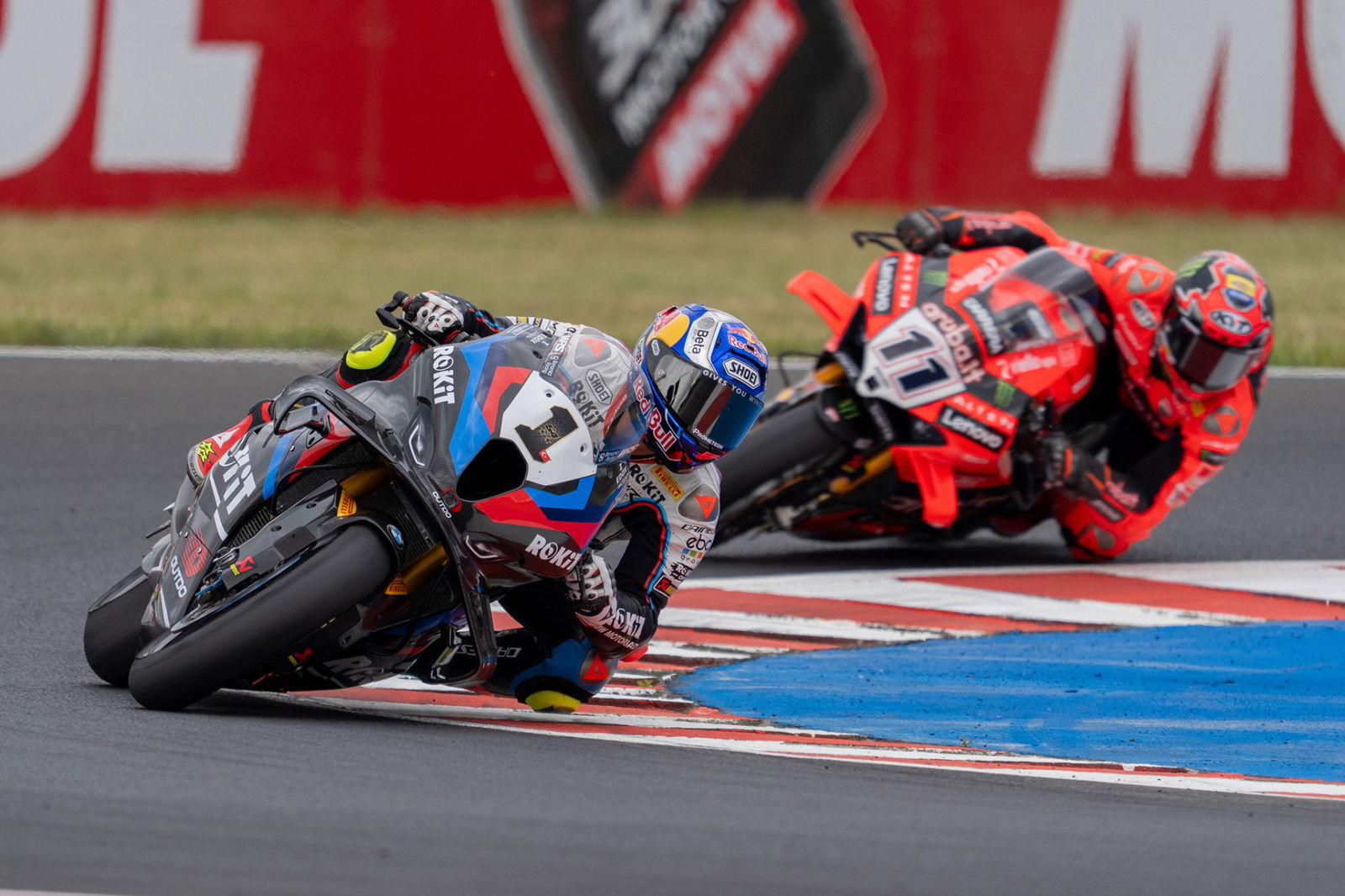 World Superbike Championship signs new tyre supplier