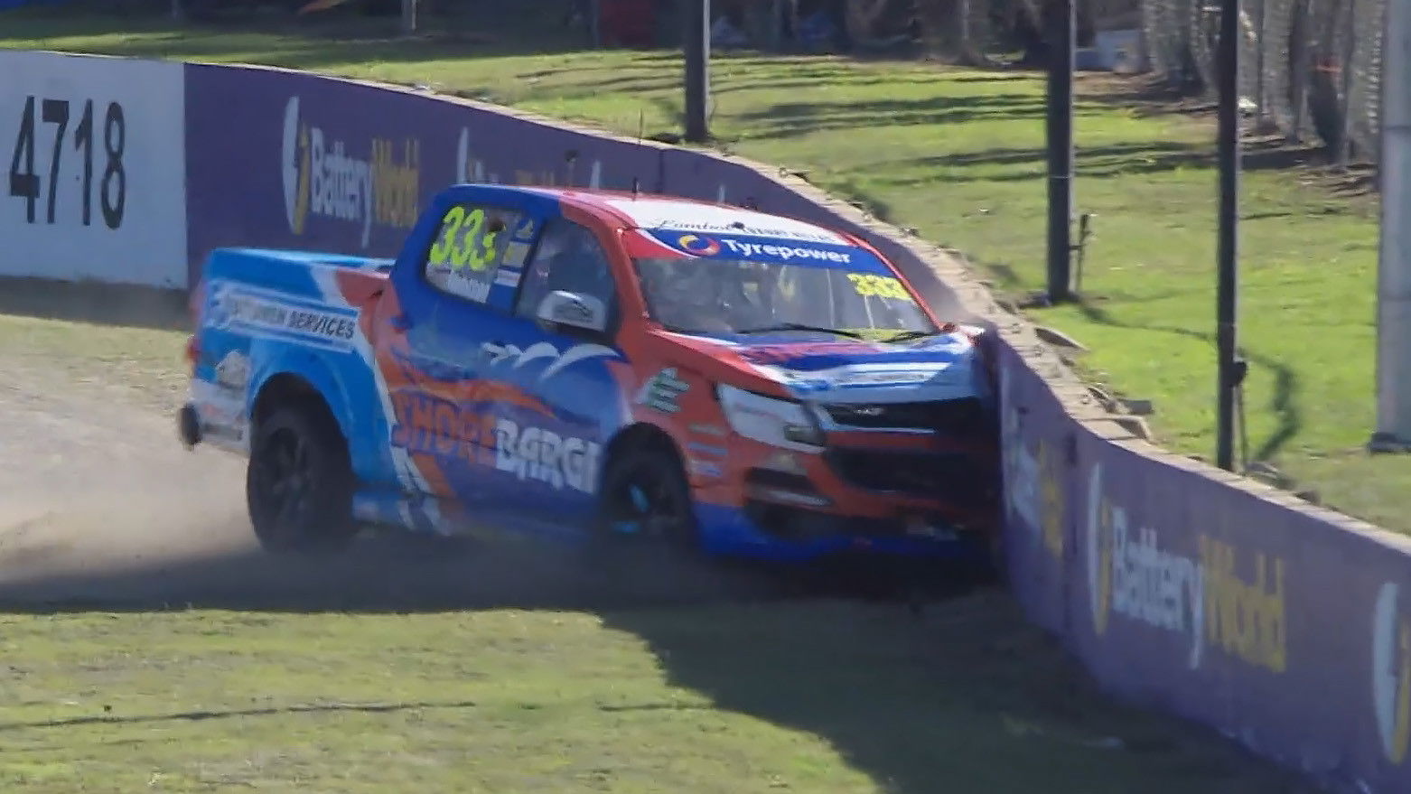 SuperUte racer apologises for c-bomb in TV broadcast