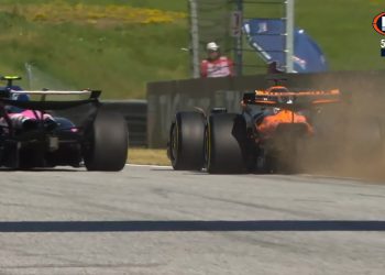 Oscar Piastri goes onto the grass to avoid Alpine driver Franco Colapinto.