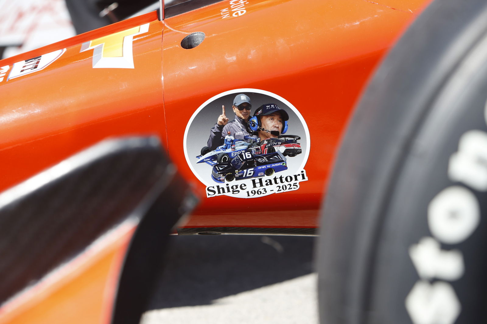IndyCar paid tribute to Shigeaki Hattori with stickers on its cars at Long Beach. 